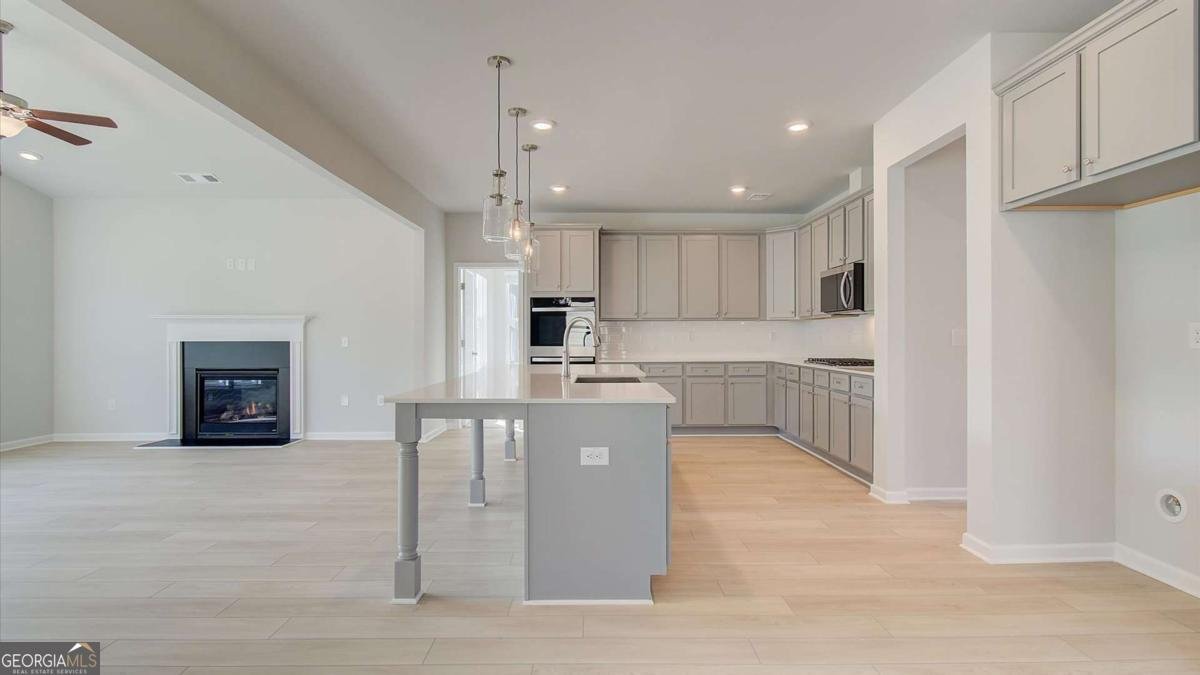 433 Sheridan Drive Stockbridge - Photo 12