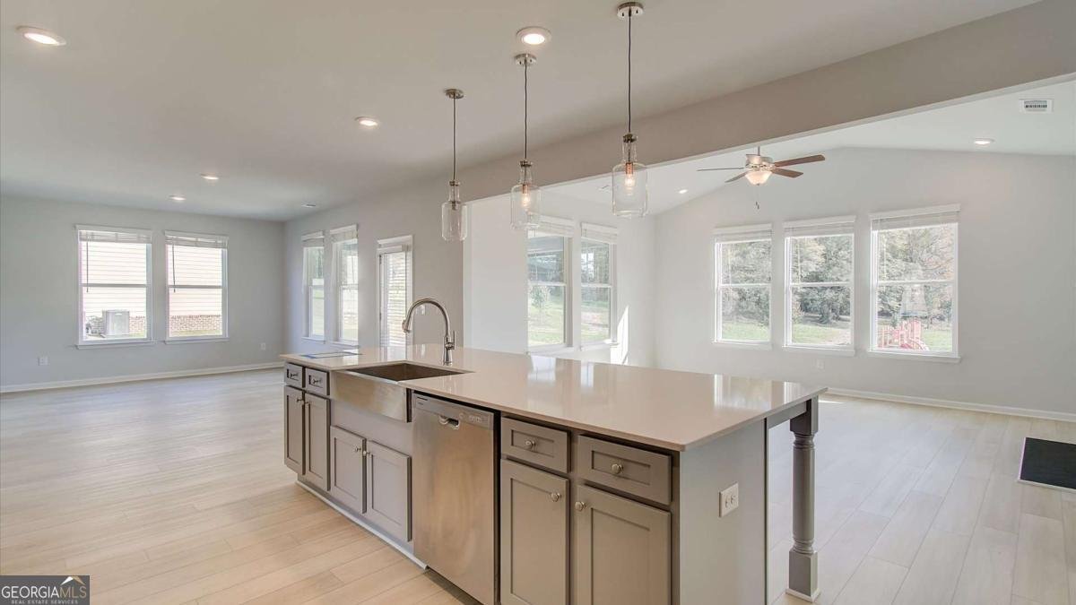 433 Sheridan Drive Stockbridge - Photo 16