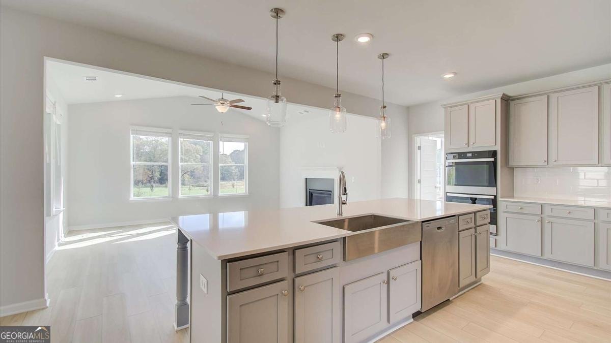 433 Sheridan Drive Stockbridge - Photo 17