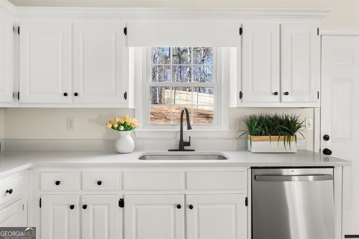 540 Riverside Road Sugar Hill - Photo 7