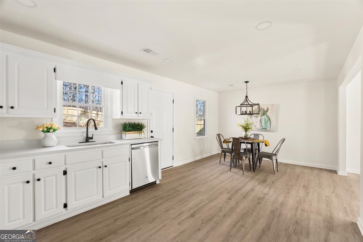 540 Riverside Road Sugar Hill - Photo 9