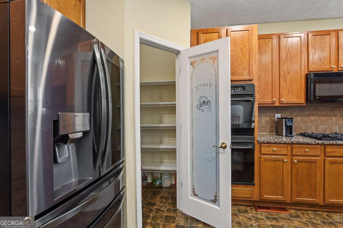 130 Links Drive Covington - Photo 16