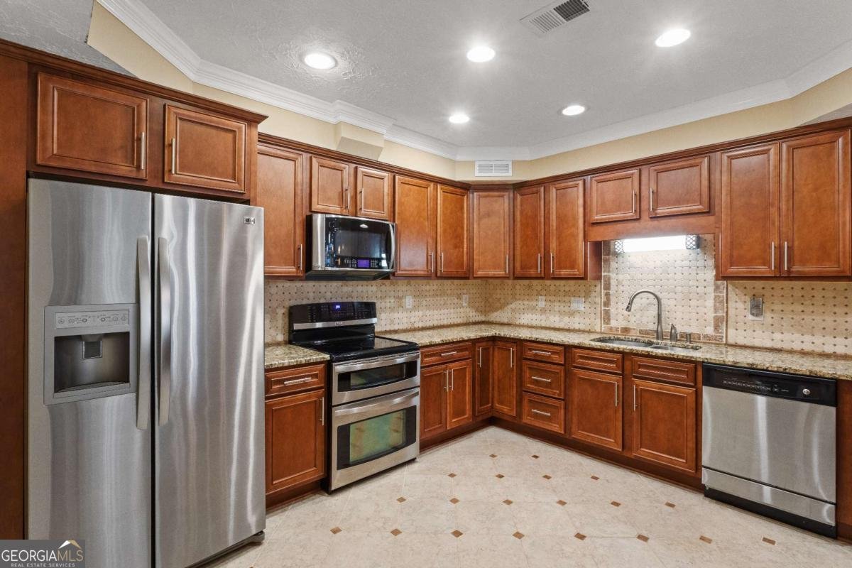 130 Links Drive Covington - Photo 34