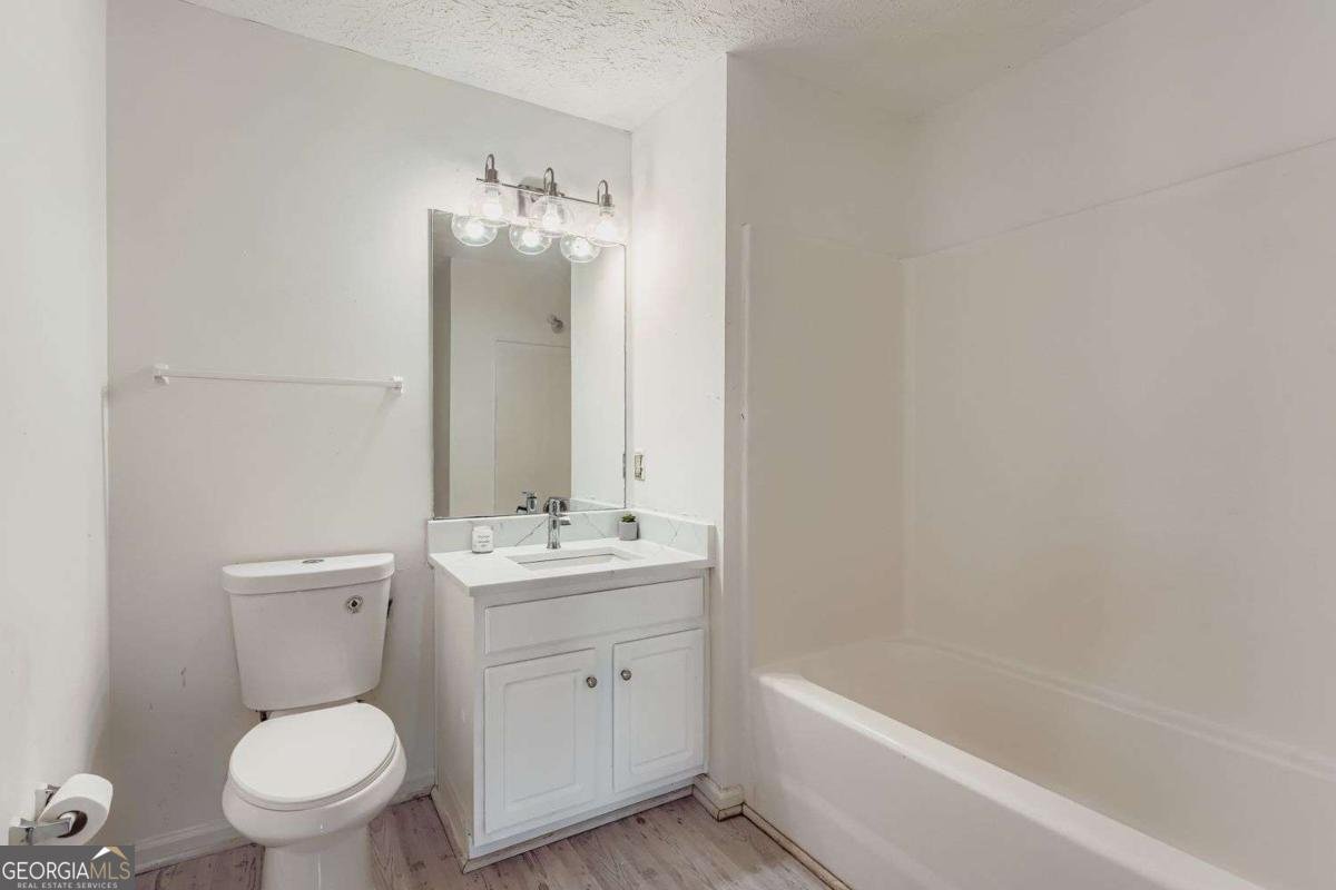 1025 Lakeside Circle Covington - Photo 22