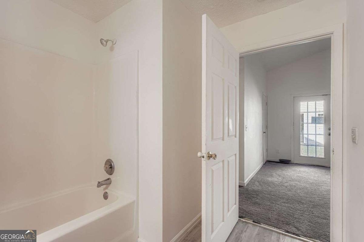 1025 Lakeside Circle Covington - Photo 23