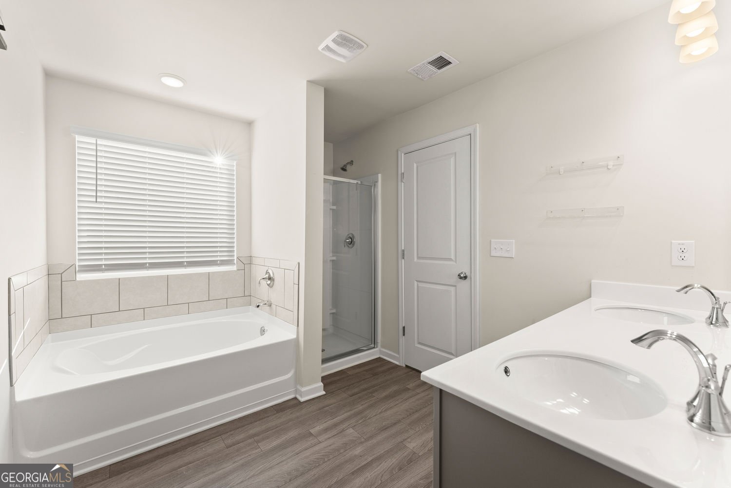 76 Regent Park Hoschton - Photo 24