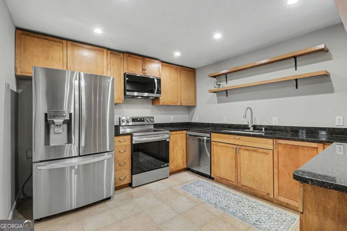 1405 Oakridge Circle Decatur - Photo 9