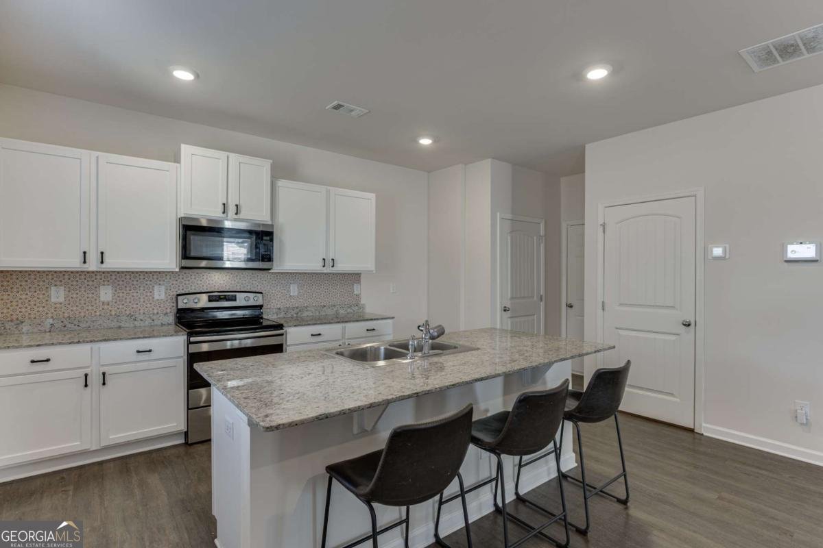 135 Russell Road Pendergrass - Photo 14