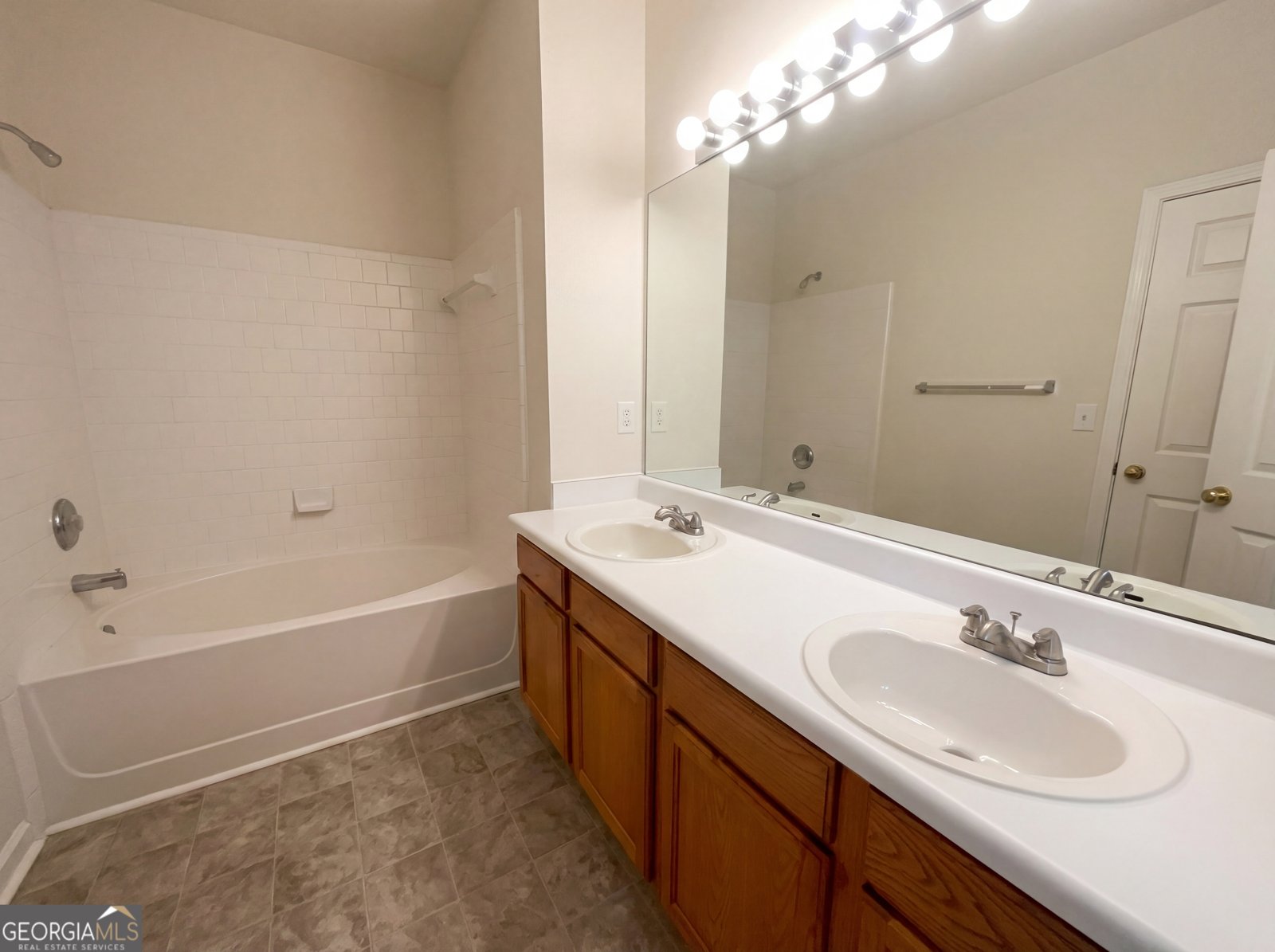 1639 Woodsford Road Kennesaw - Photo 15