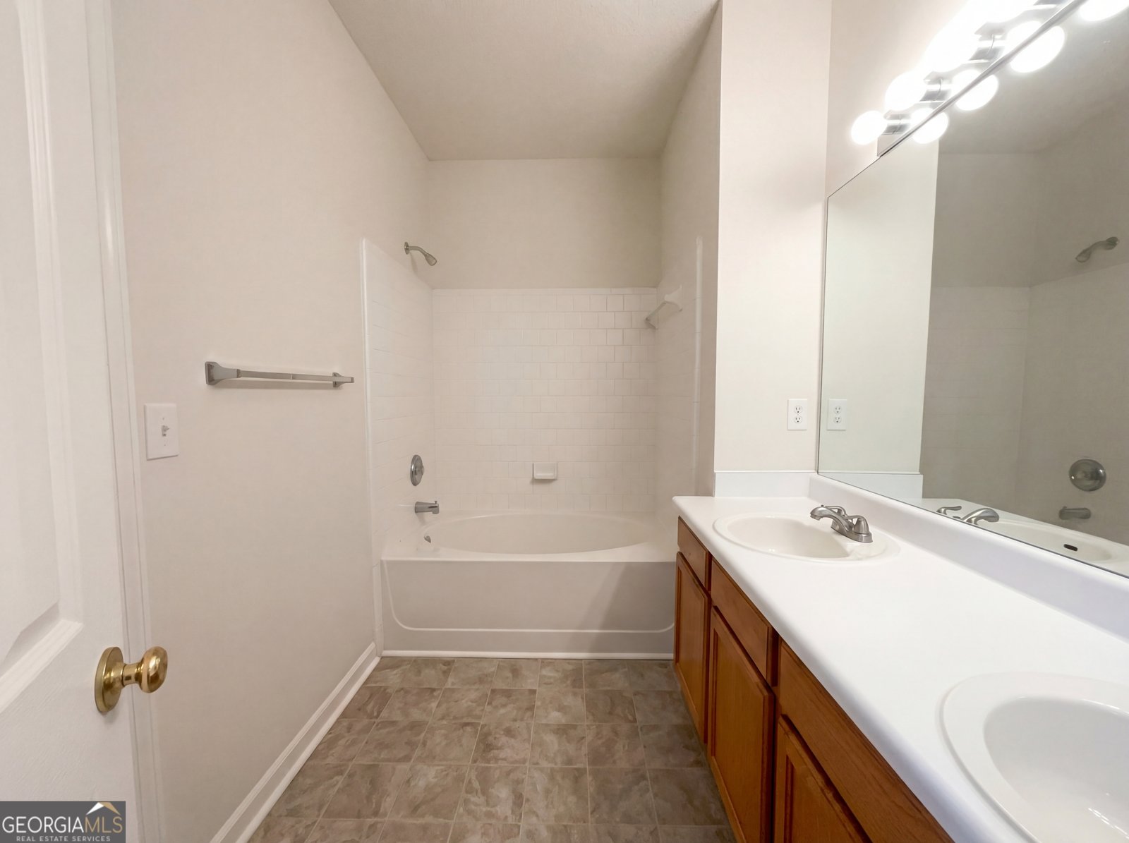 1639 Woodsford Road Kennesaw - Photo 16