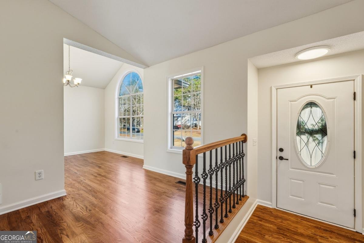 615 Amberwood Place Euharlee - Photo 9