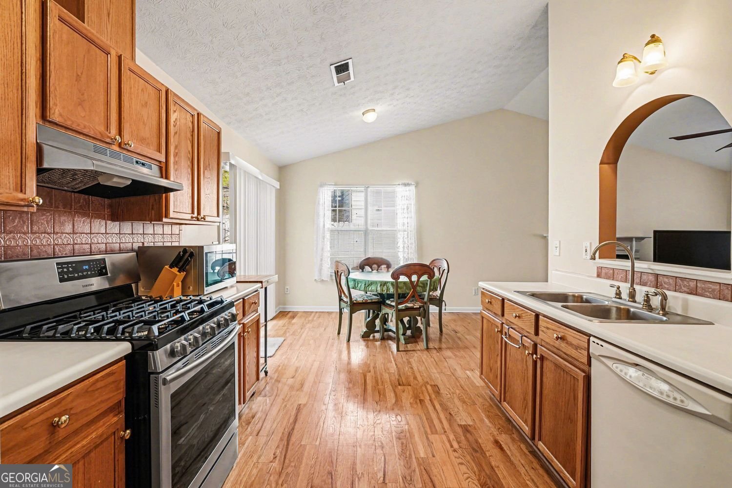 220 Hayward Lane Lawrenceville - Photo 17