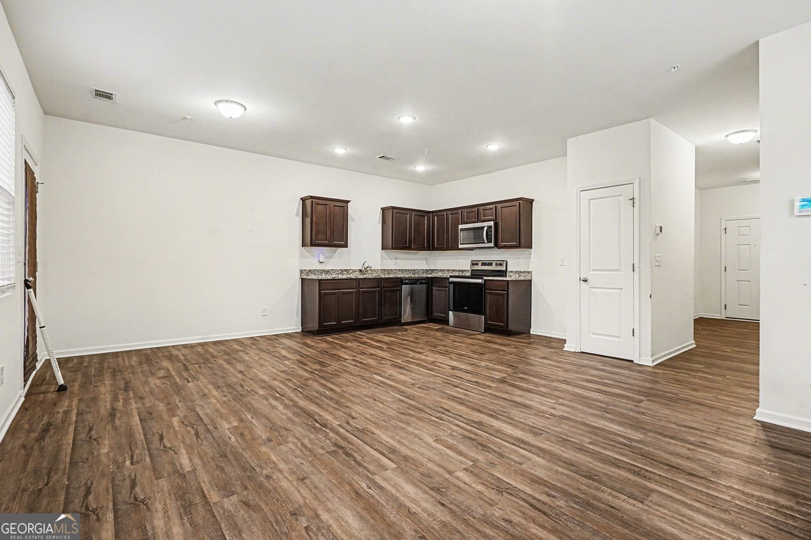 2040 Wildflower Way Conyers - Photo 7