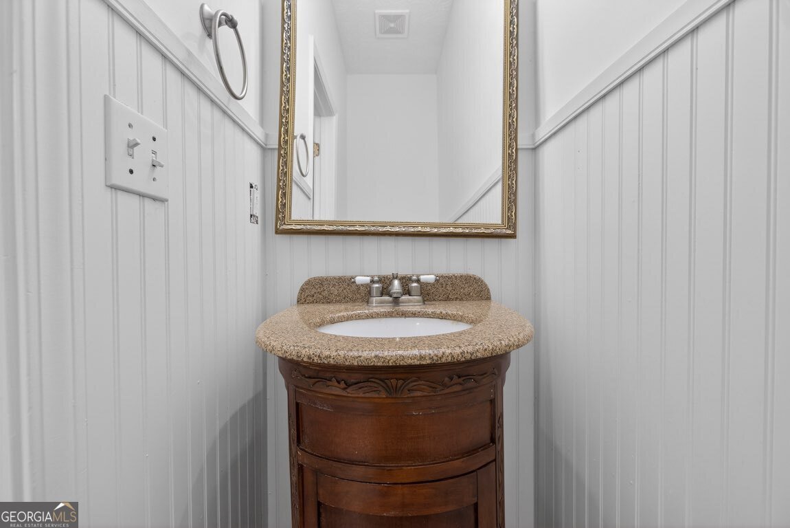 1070 Johns Landing Court Lawrenceville - Photo 8