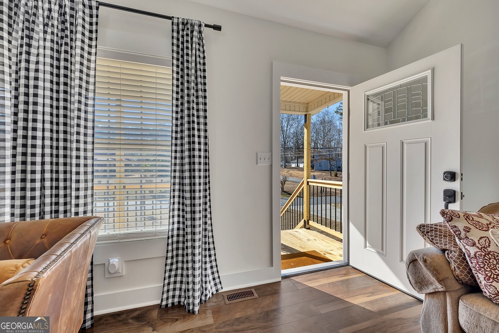 701 Mulberry Circle Woodstock - Photo 7