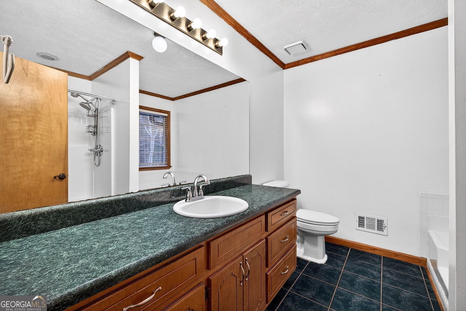 290 Laney Court McDonough - Photo 34