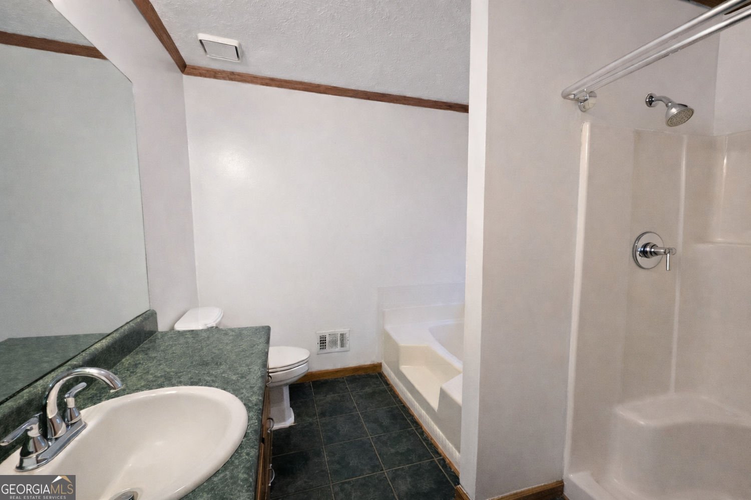 290 Laney Court McDonough - Photo 36