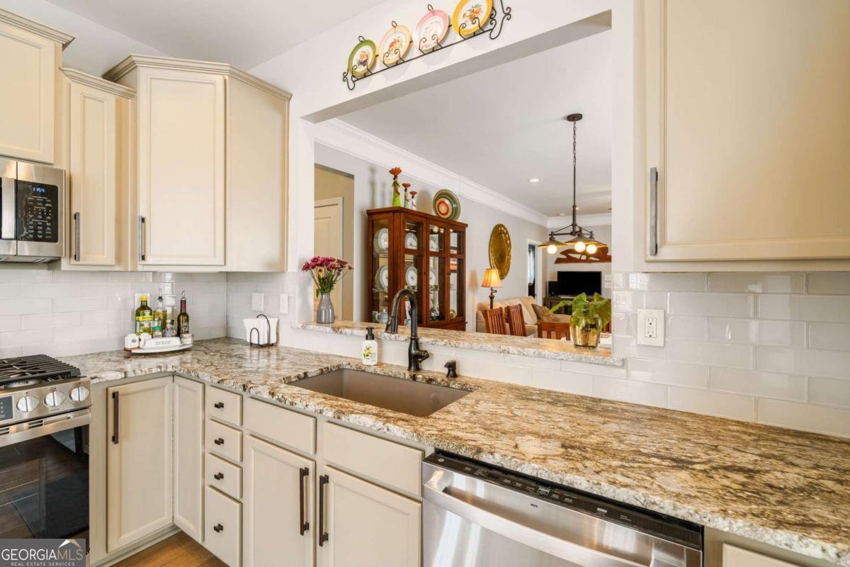 331 Sandy Springs Drive Griffin - Photo 29