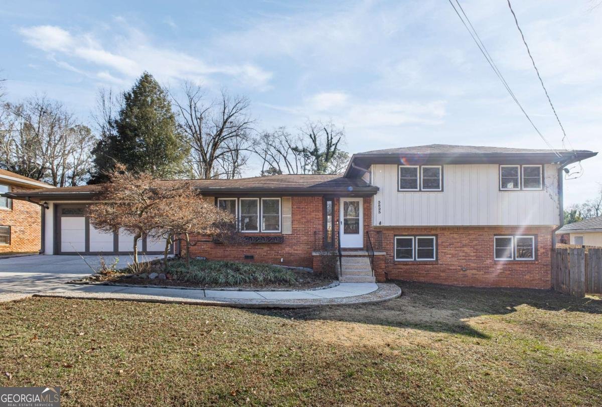 3823 Danbury Lane Decatur - Photo 1