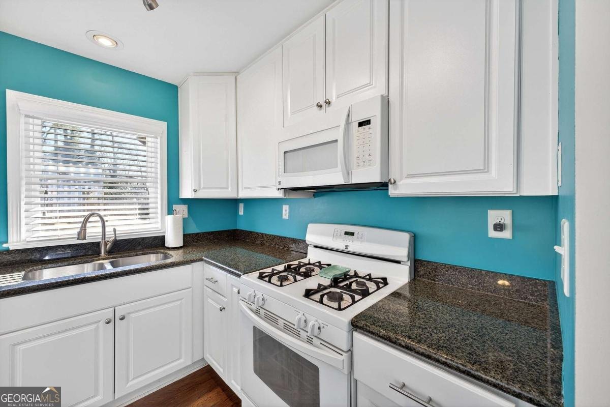 3823 Danbury Lane Decatur - Photo 9