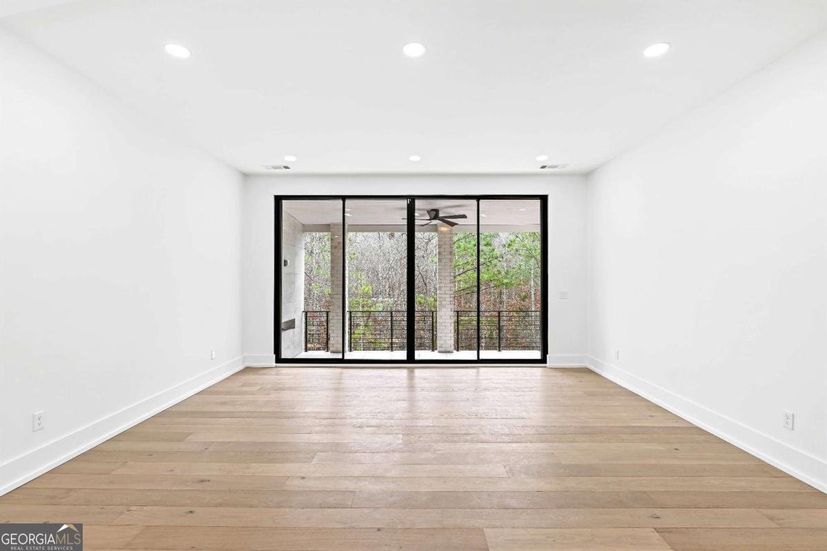 2045 Fontainbleau Drive Conyers - Photo 10