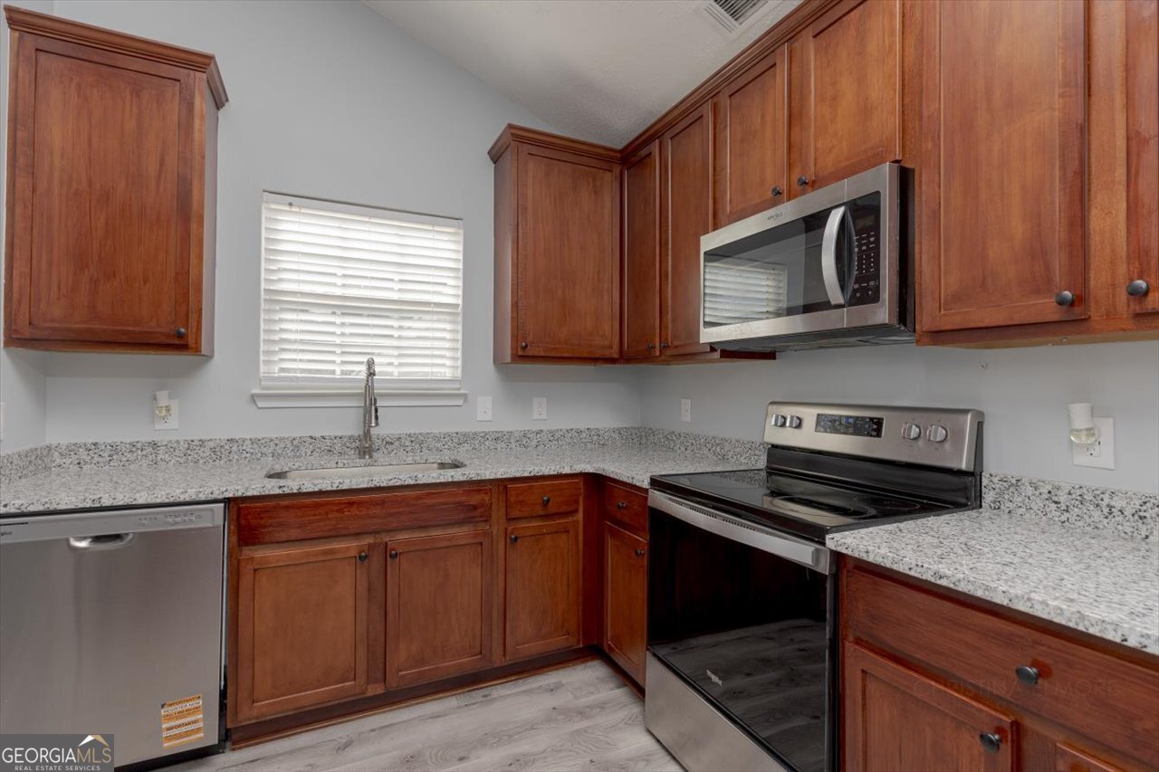 105 Browning Point Byron - Photo 17