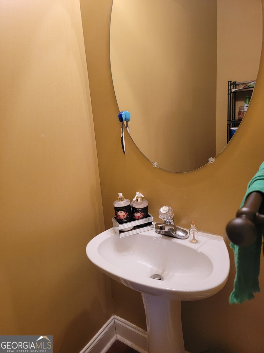 738 Round Tree Court Lawrenceville - Photo 18