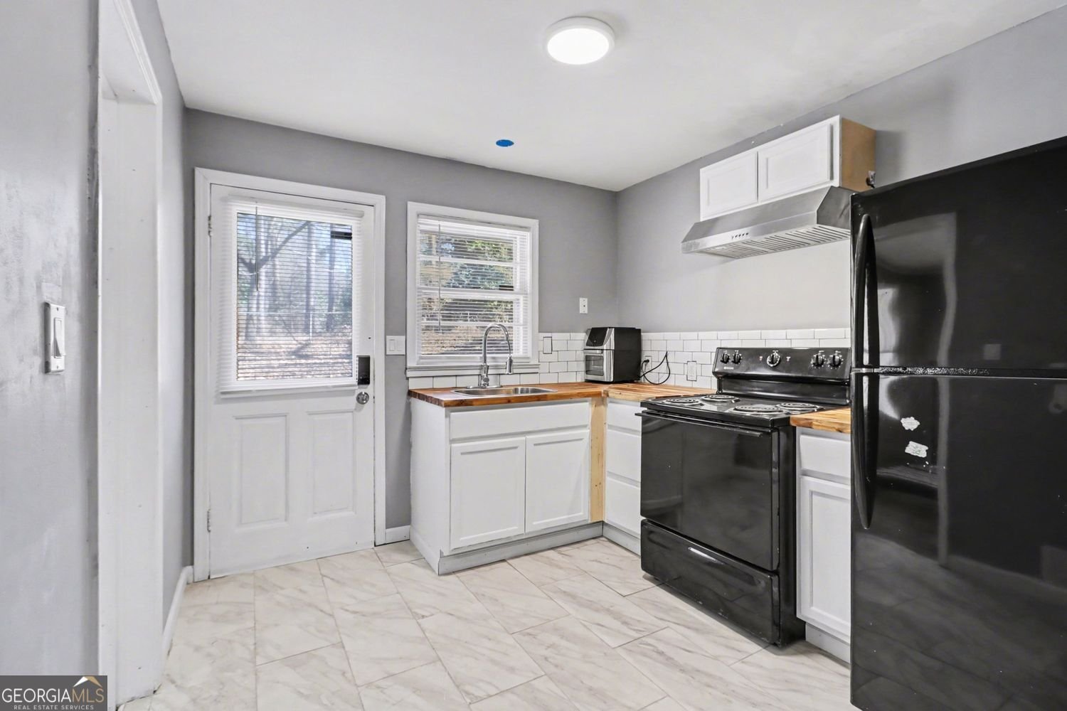 4436 Hillpine Road Forest Park - Photo 9