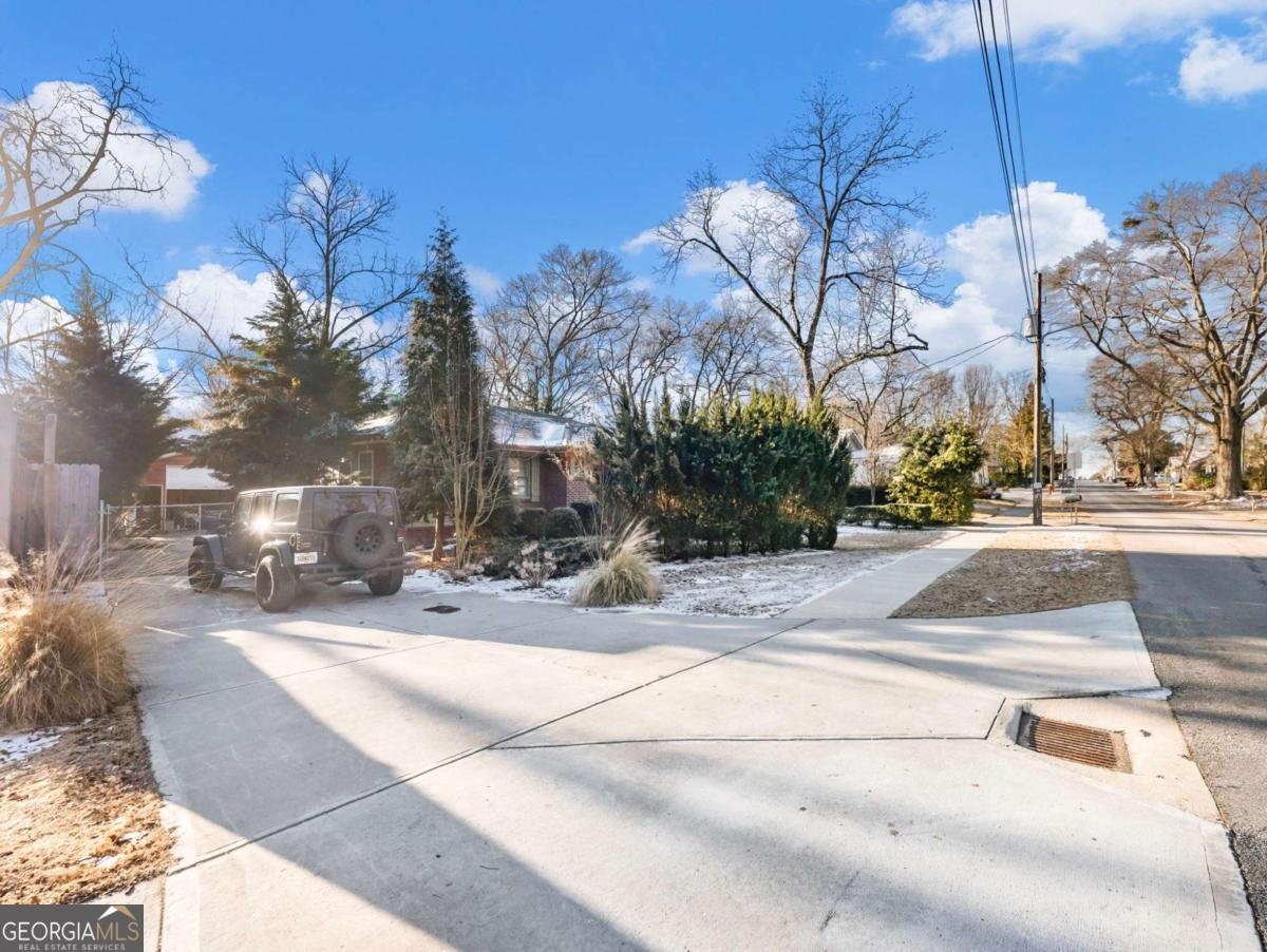 127 Center Street Winder - Photo 16