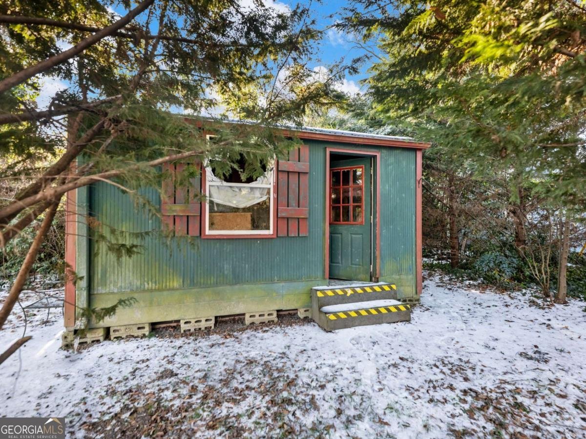 127 Center Street Winder - Photo 24