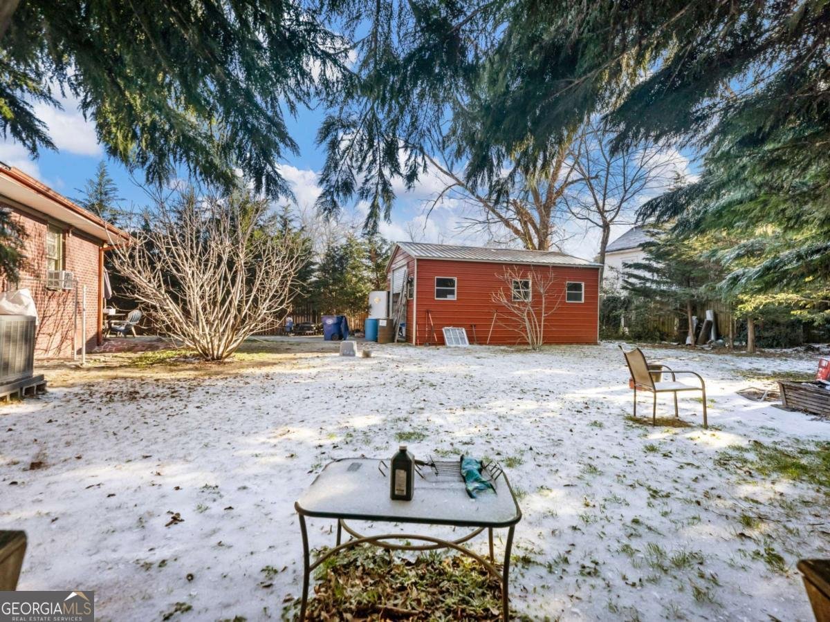 127 Center Street Winder - Photo 28