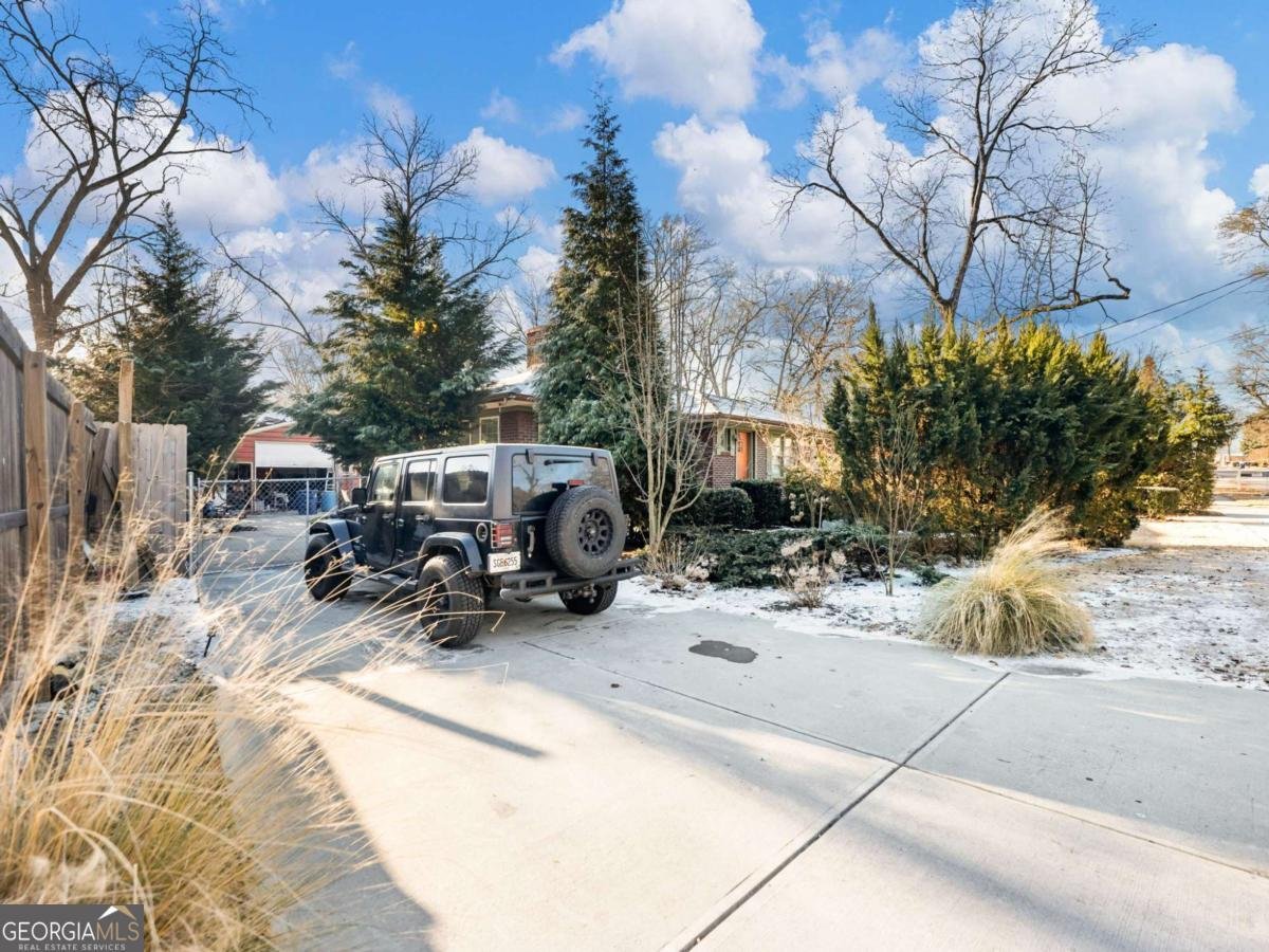 127 Center Street Winder - Photo 30