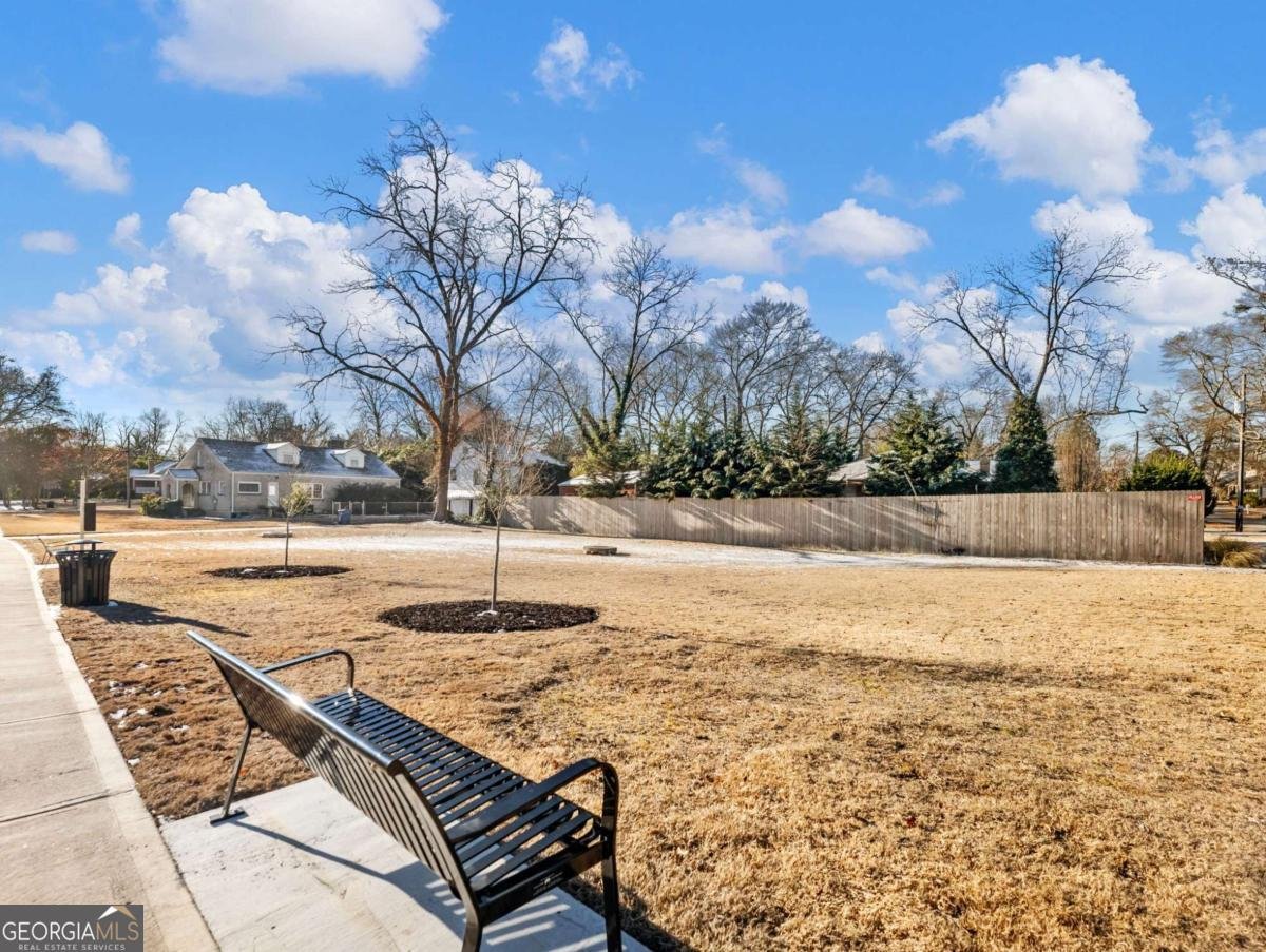 127 Center Street Winder - Photo 32