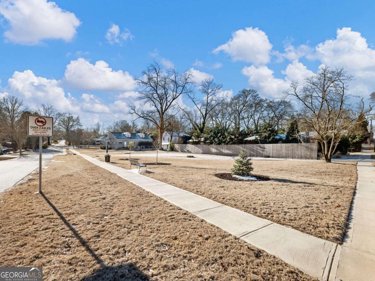 127 Center Street Winder - Photo 33