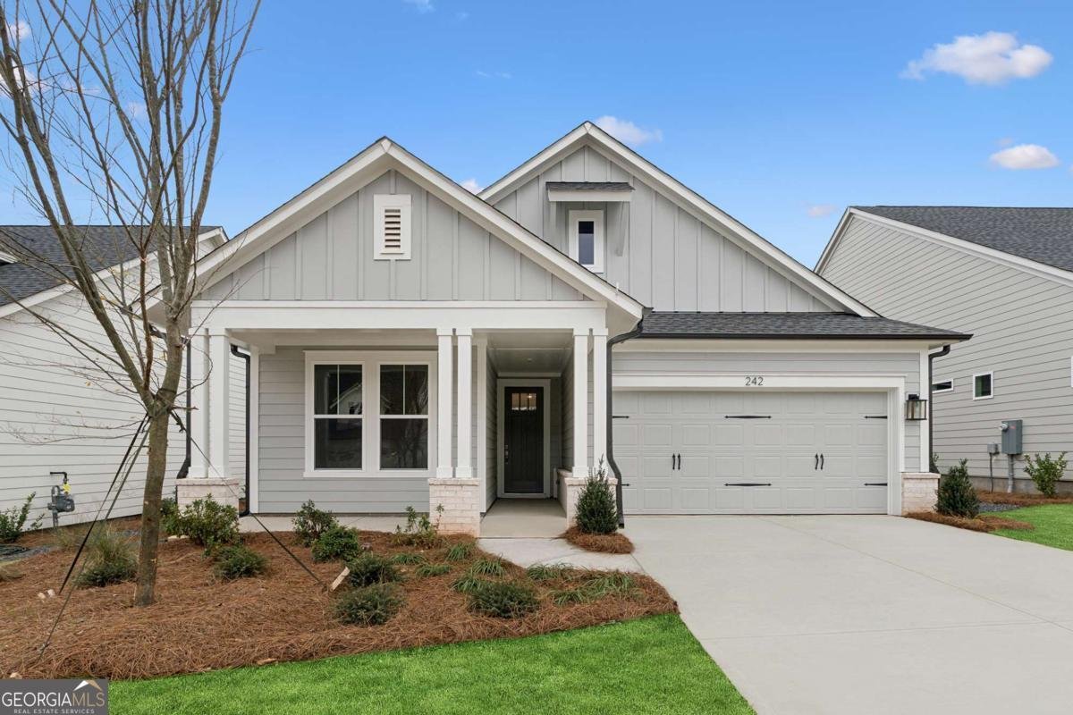 242 Strawberry Lane Woodstock - Photo 1