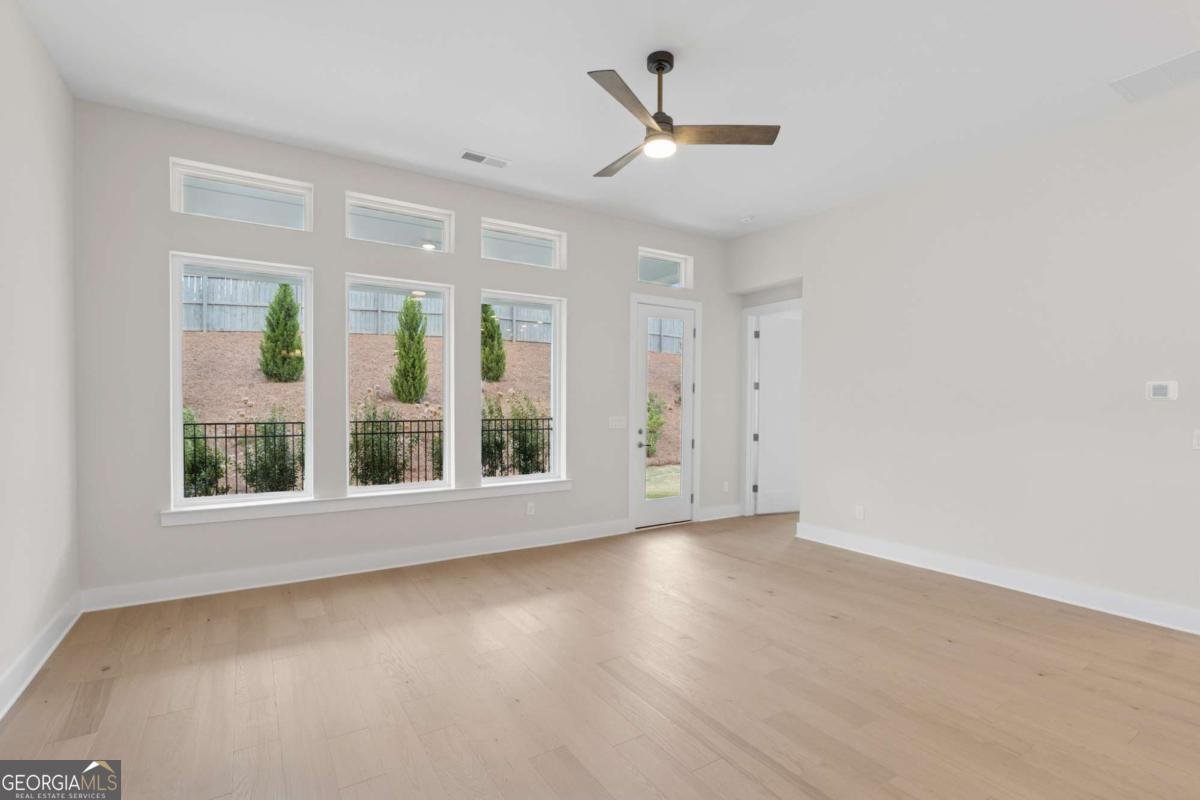 242 Strawberry Lane Woodstock - Photo 11