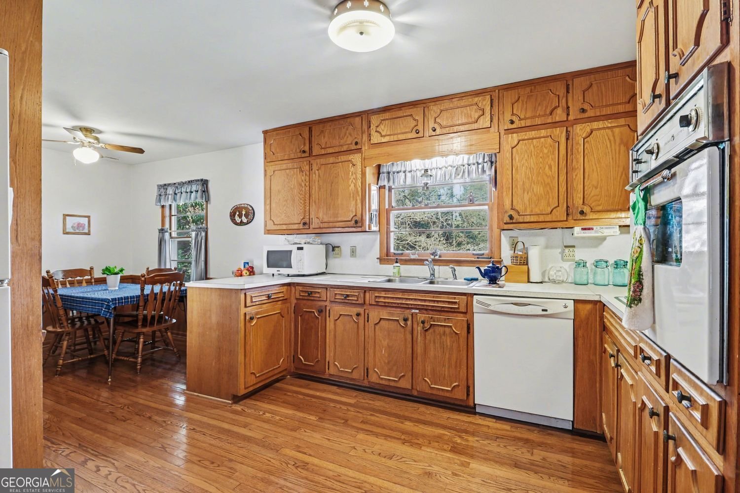 2574 Woodwardia Road Atlanta - Photo 10