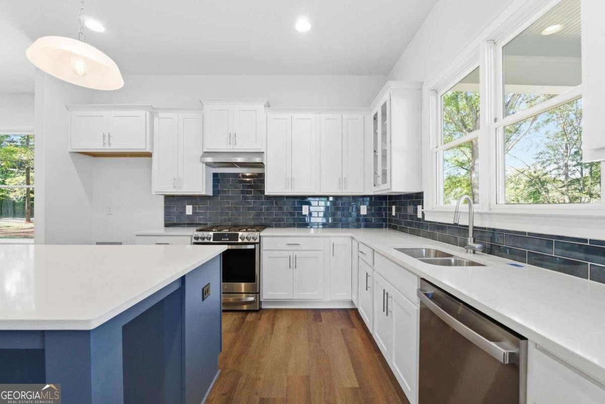 679 College Drive Madison - Photo 9