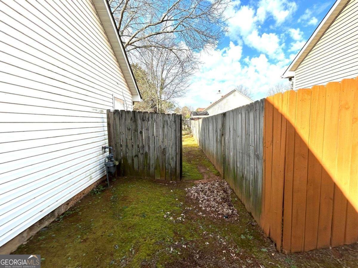 652 Windy Way Stockbridge - Photo 22