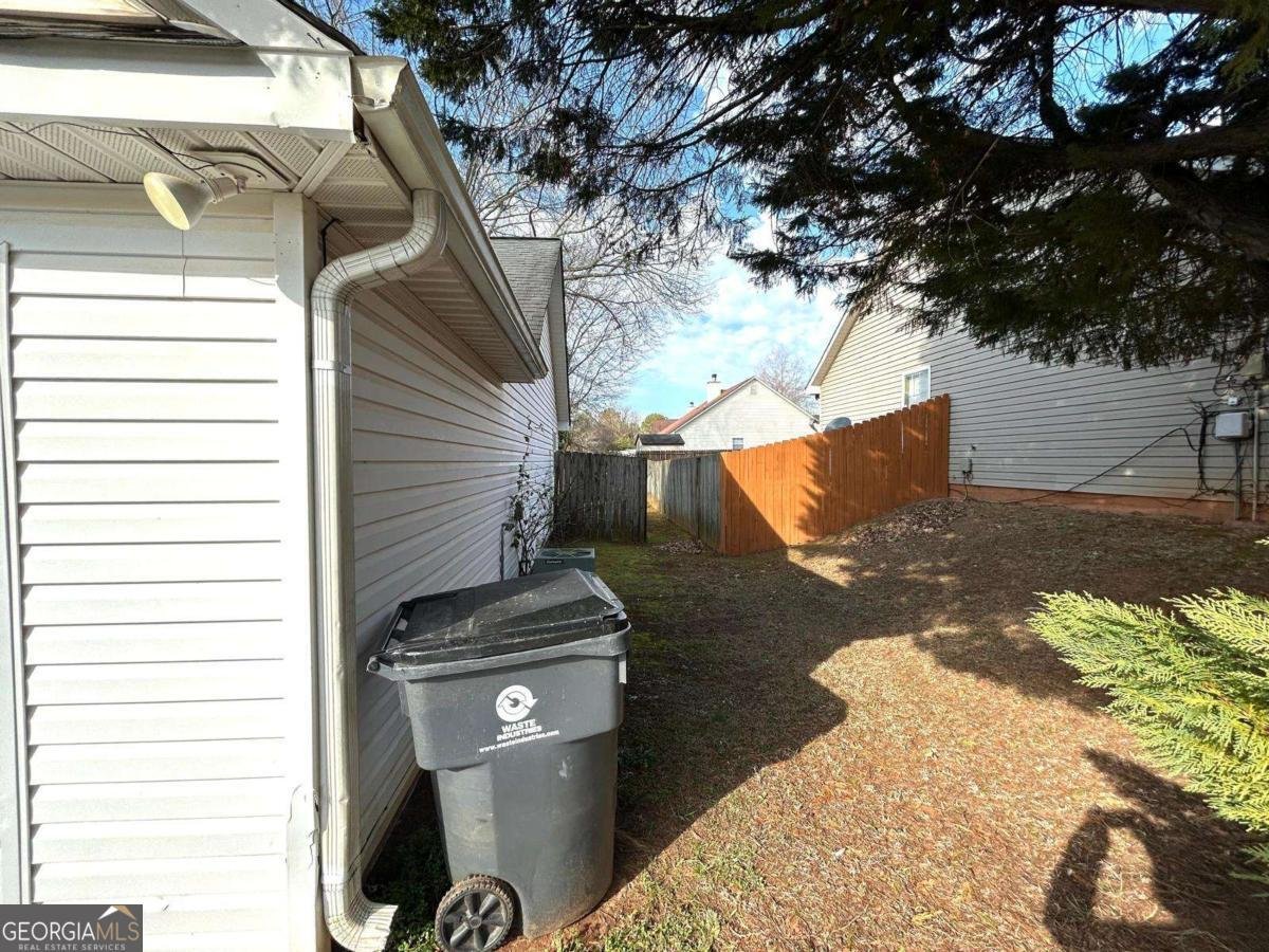 652 Windy Way Stockbridge - Photo 25