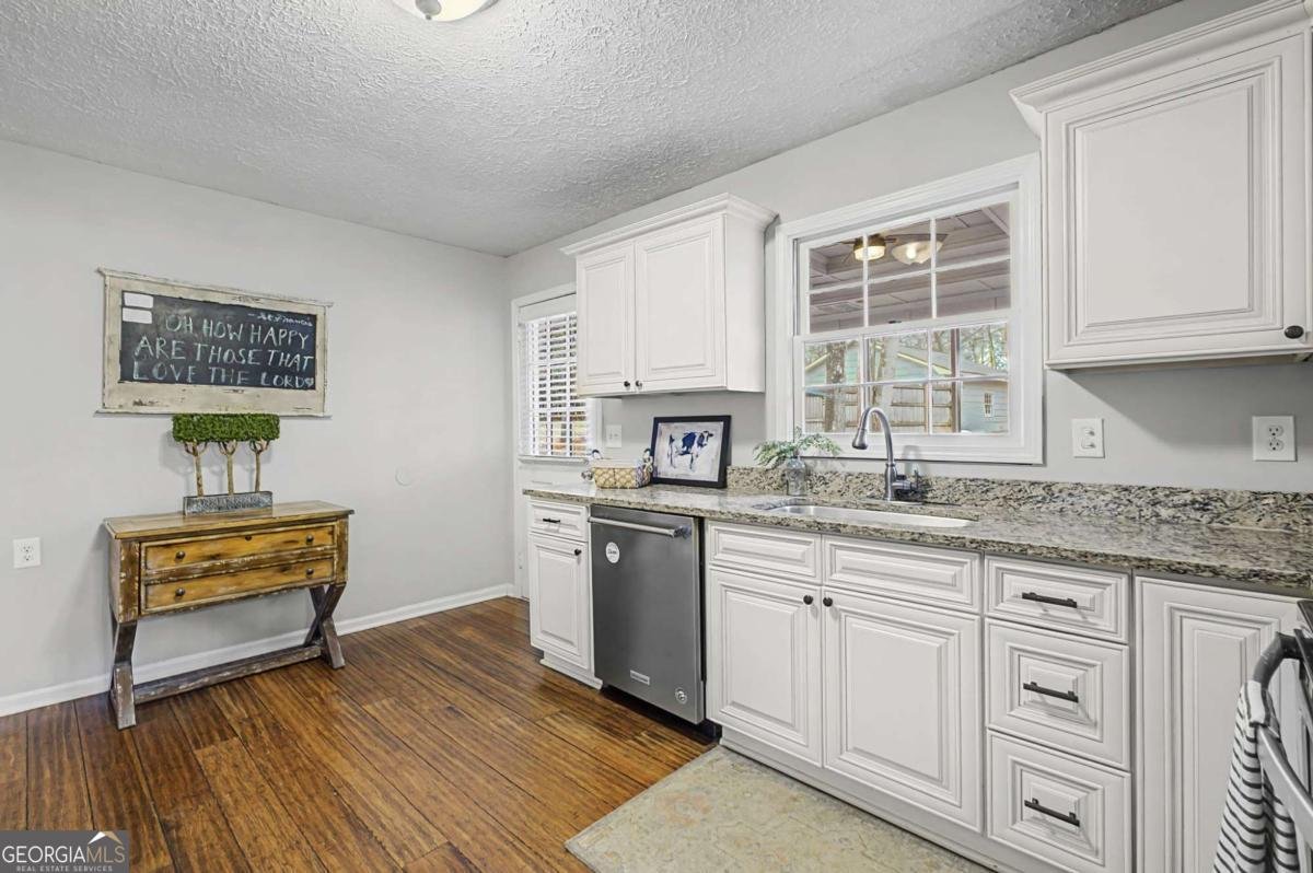 714 Osco Parkway Woodstock - Photo 25