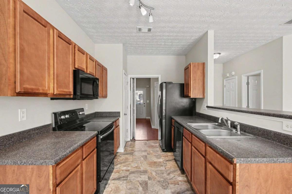 541 Providence Run Way Lawrenceville - Photo 6