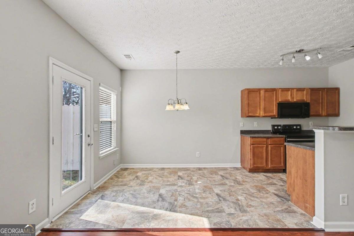 541 Providence Run Way Lawrenceville - Photo 9