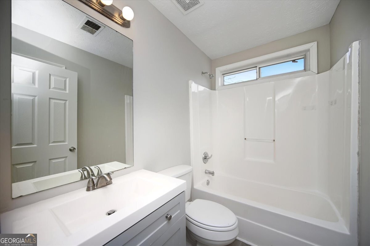 232 Cambridge Dr Loganville - Photo 14