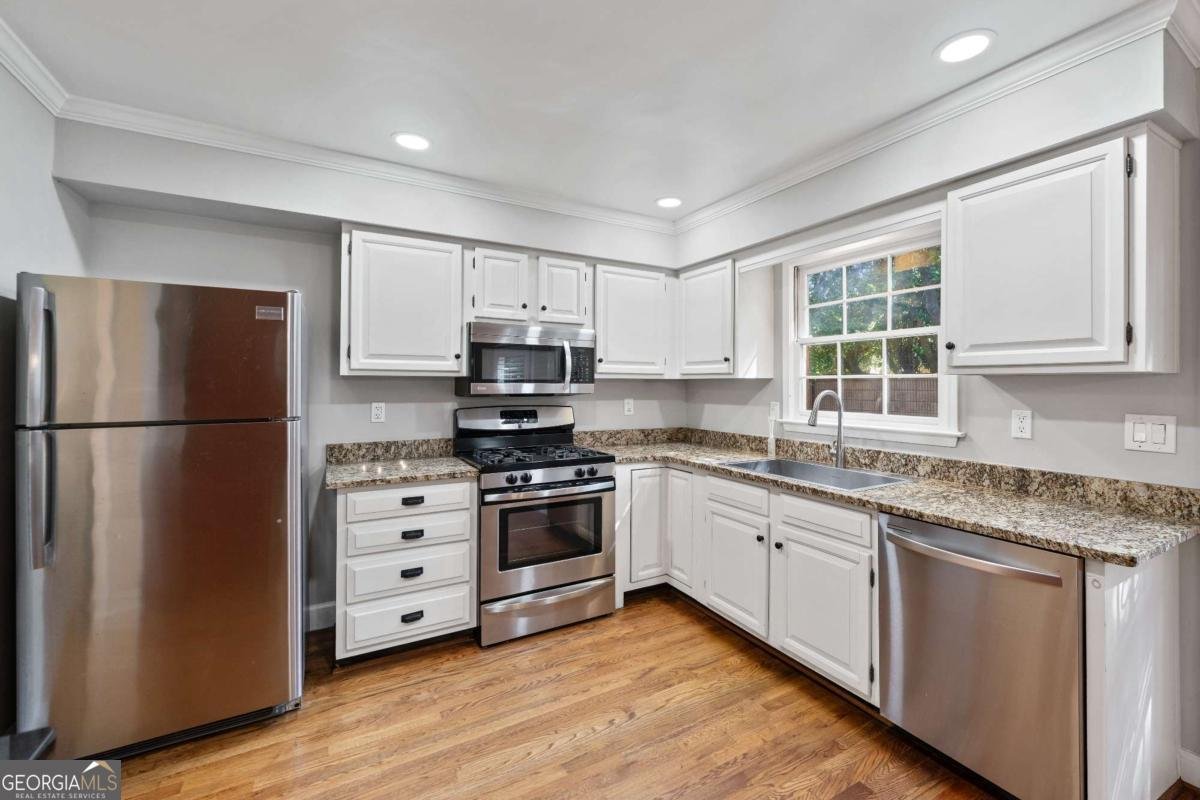 102 Defoors Mill Drive Atlanta - Photo 11