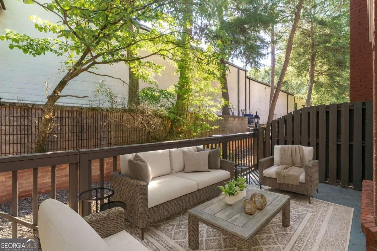 102 Defoors Mill Drive Atlanta - Photo 19