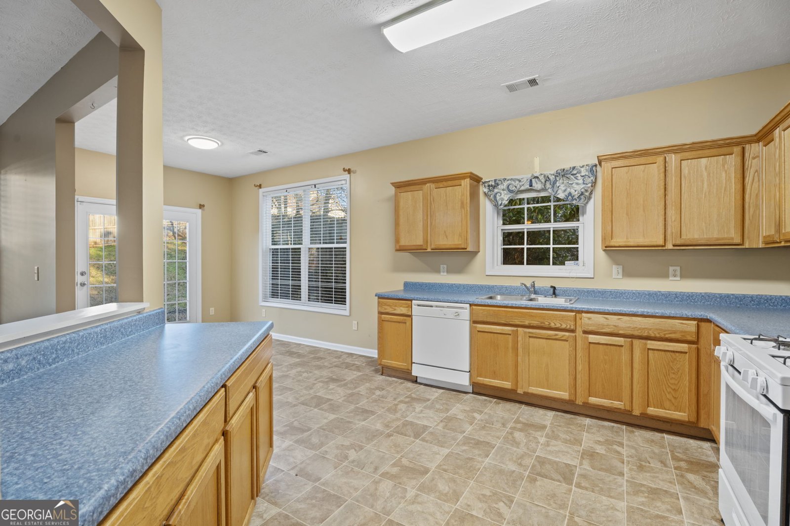 423 Heathcliff Court McDonough - Photo 22