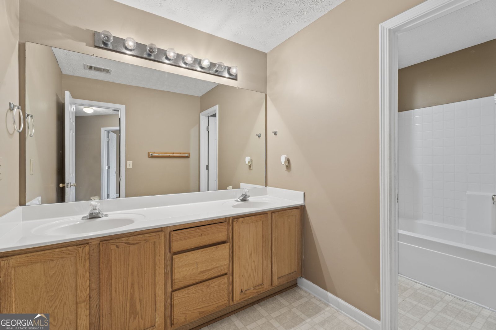 423 Heathcliff Court McDonough - Photo 28