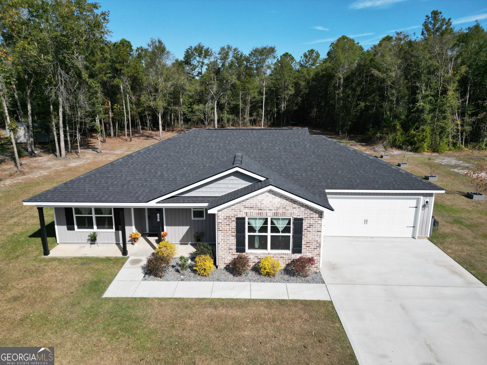 650 Linden Drive Jesup - Photo 1