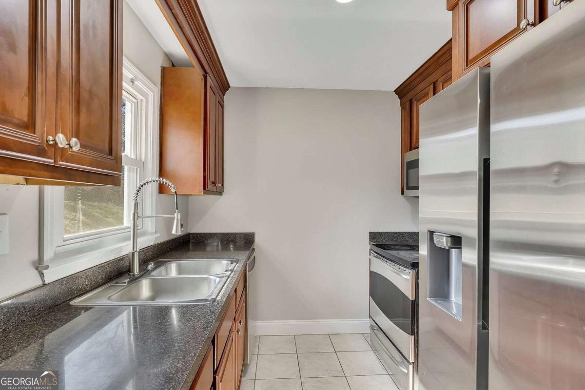 664 Rail Splitter Drive Kennesaw - Photo 10